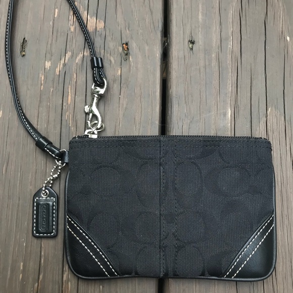 Coach wristlet - Picture 2 of 2